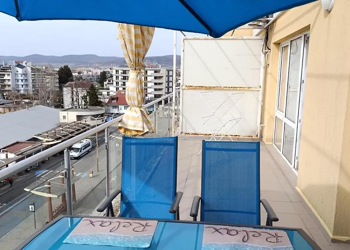 Sunny Center * Sunny Beach